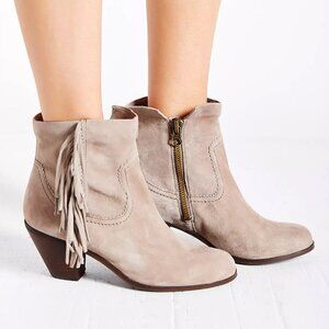Sam Edelman Louie Fringe Suede Ankle Boot - Size 9 M